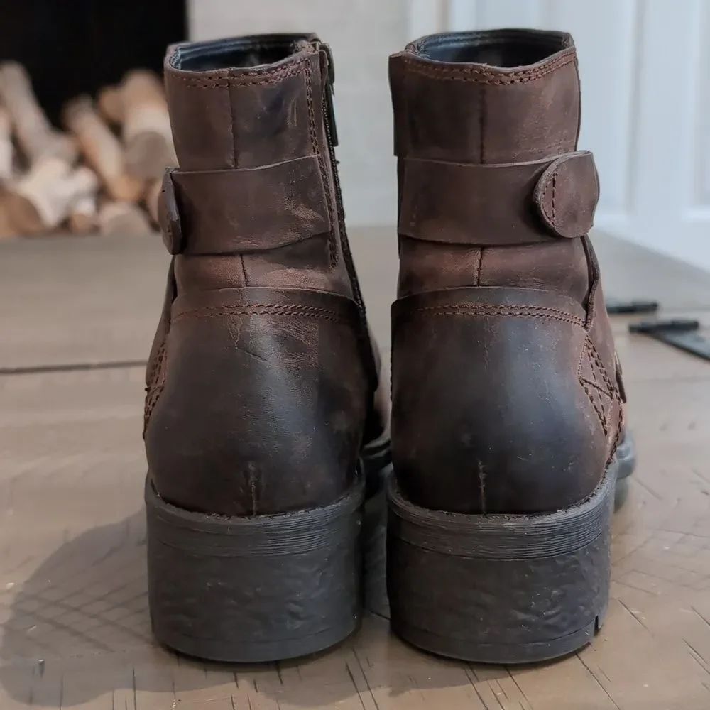 Clarks Artisan Mansi Calla Women's Rugged Brown Leather Ankle Boots  Sz 8 - Picture 5 of 10